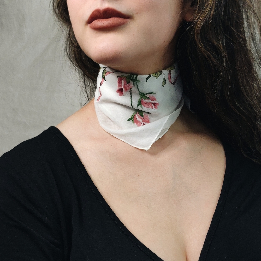 Vintage Handkerchief with pink roses and bow